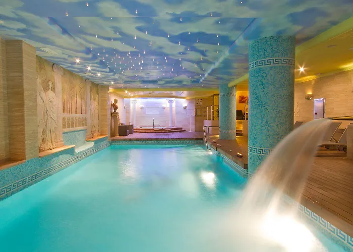 Ms Amaragua Hotel 4*