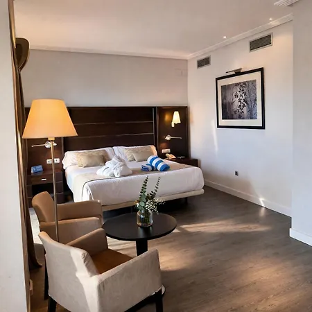 Ms Amaragua 4* Торремолинос