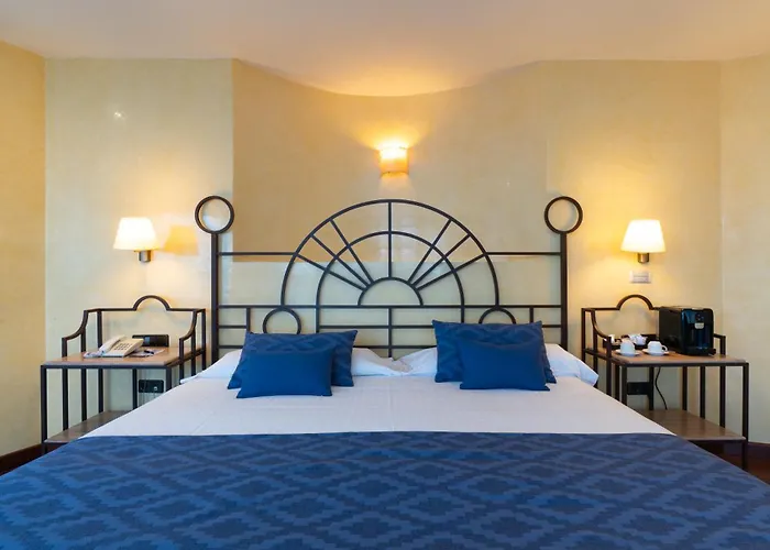 Ms Amaragua Hotel 4*